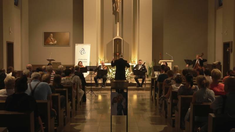 ORKIESTRA SALONOWA W KOMORNIKACH