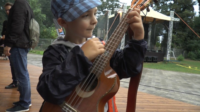 NIEDZIELA Z UKULELE